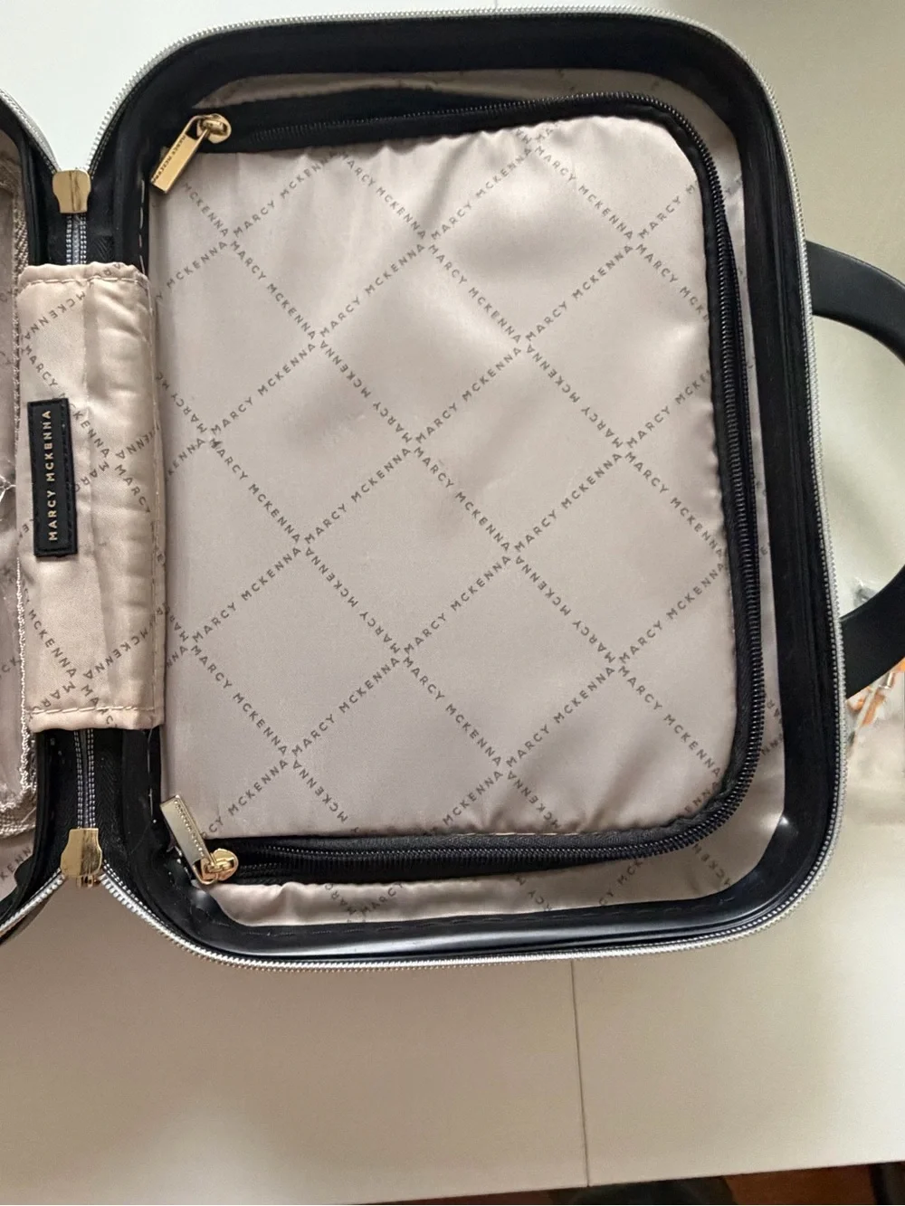 Marcy McKenna 2-in-1 Essential Milan Hardside Beauty Case Leopard NWOT